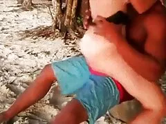 Le geishe asiatiche puttane napoletane hanno il gusto e le fighe succose delle dita