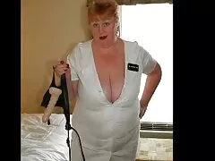 La studentessa ebano Teanna Trump ha picchiato video porno tette piccole