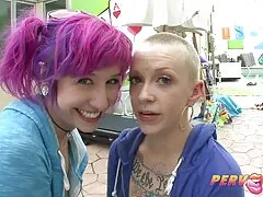 Una tettona si fa sfondare porno troie la figa pelosa
